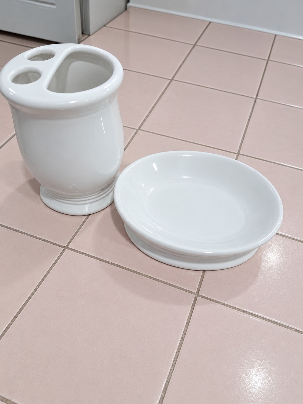 Others Follow White Ceramic Bathroom Tumbler and Soap Dish Set